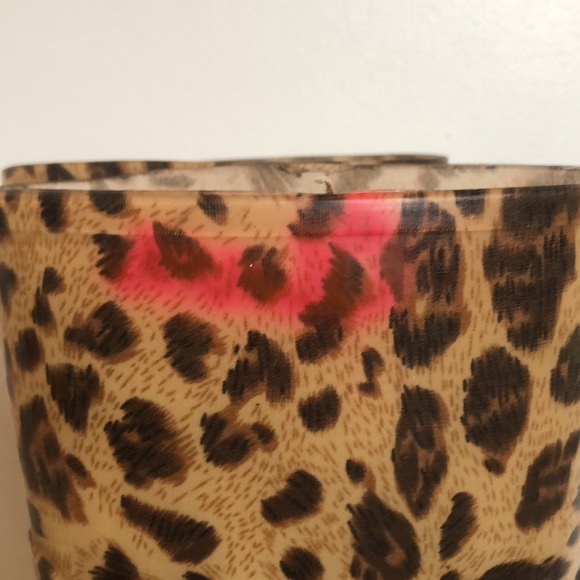 Sasha - Leopard Print Rain Boots 🐆 - Picture 6 of 10